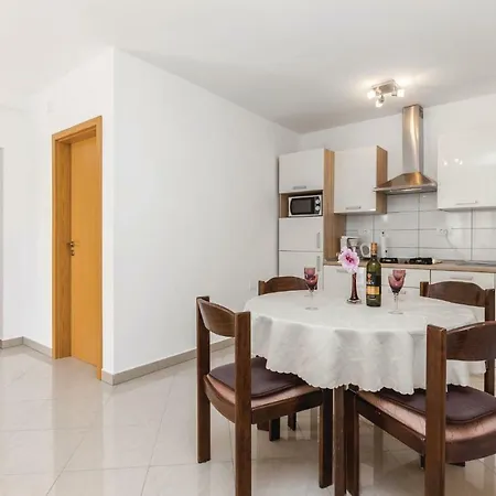 One-bedroom In Appartamento Crikvenica
