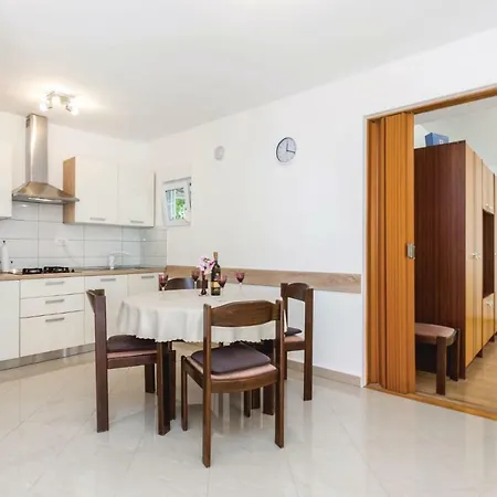 One-bedroom In *
